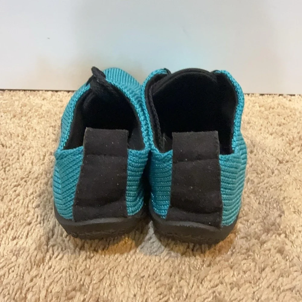 Arcopedico Shoes Womens Size 7.5 Blue Knit Lace Up Comfort Walking Sneakers